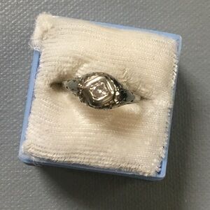 Antique Art Deco Engagement Ring 18K Gold